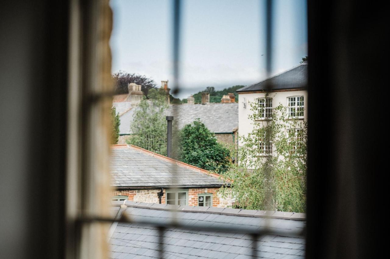 Hotel The Crooked Swan Crewkerne Exteriér fotografie