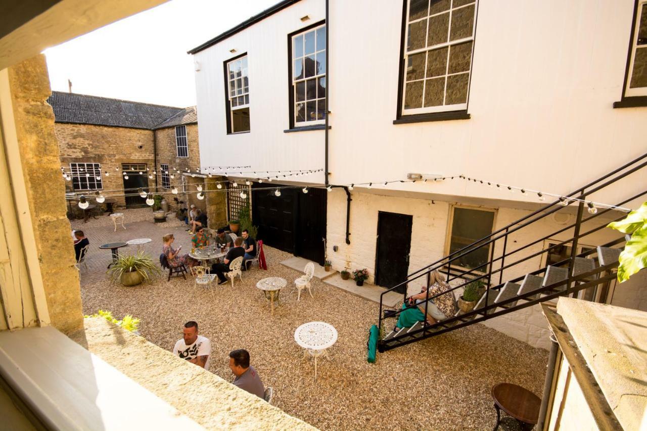 Hotel The Crooked Swan Crewkerne Exteriér fotografie